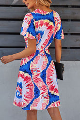 Robe imprimée à col surplis et manches flottantes, longueur genou